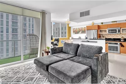 253 NE 2nd St #2208, Miami, FL 33132 - Photo 14