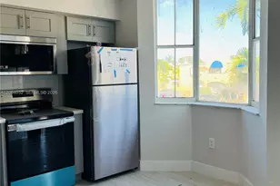 380 NW 85th Pl, Miami, FL 33126 - Photo 2