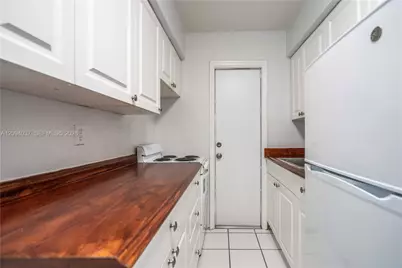 260 Navarre Ave #11, Coral Gables, FL 33134 - Photo 8
