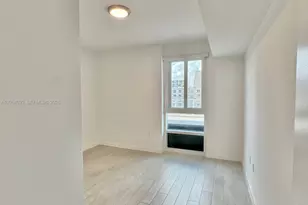321 NE 26th St, Miami, FL 33137 - Photo 12