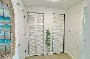 321 NE 26th St, Miami, FL 33137 - Photo 10