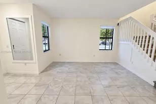 10306 W 33rd Ln, Hialeah, FL 33018 - Photo 8