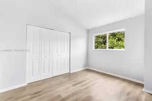 3433 NW 44th St, Oakland Park, FL 33309 - Photo 18
