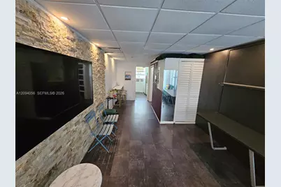 7725 Carlyle Ave #11, Miami Beach, FL 33141 - Photo 2