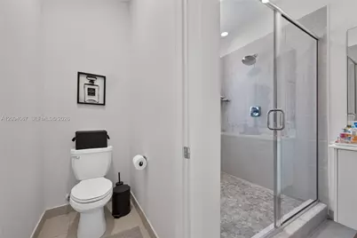 8167 NW 41st St #E-208, Doral, FL 33166 - Photo 42