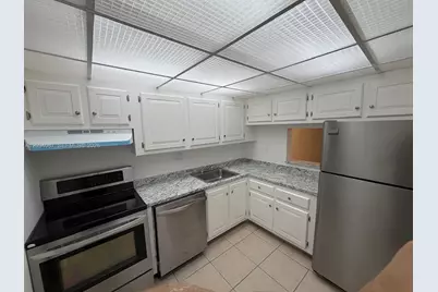 7825 Fairview Dr #202, Tamarac, FL 33321 - Photo 2