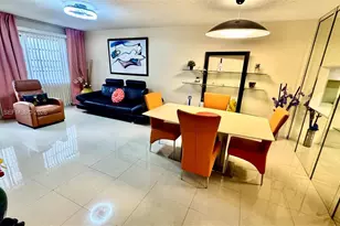 410 SE 2nd St, Hallandale Beach, FL 33009 - Photo 1