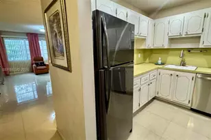 410 SE 2nd St, Hallandale Beach, FL 33009 - Photo 28
