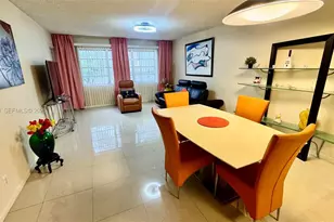 410 SE 2nd St, Hallandale Beach, FL 33009 - Photo 2