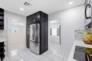 831 S 28th Ave, Hollywood, FL 33020 - Photo 12
