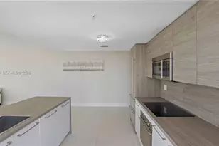 400 Sunny Isles Blvd, Sunny Isles Beach, FL 33160 - Photo 30