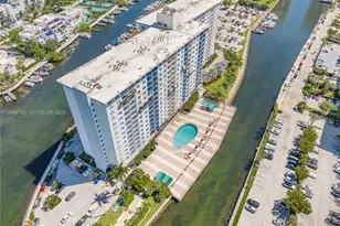 400 Kings Point Dr, Sunny Isles Beach, FL 33160 - Photo 18