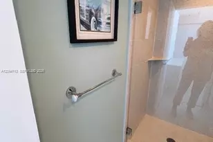 3801 Collins Ave, Miami Beach, FL 33140 - Photo 22