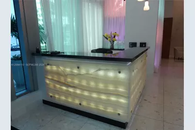 3801 Collins Ave #1806, Miami Beach, FL 33140 - Photo 2