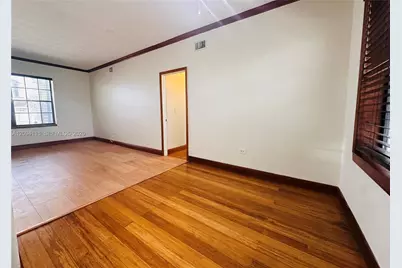 1470 Lincoln Ter #1, Miami Beach, FL 33139 - Photo 12