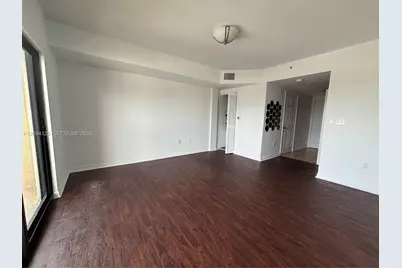 4242 NW 2nd St #813, Miami, FL 33126 - Photo 2