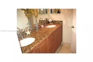 6917 Collins Ave, Miami Beach, FL 33141 - Photo 10