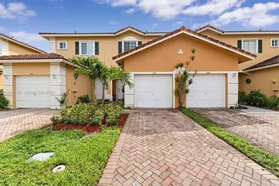 590 Princess Drive, Margate, FL 33068 - Photo 2
