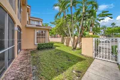 14611 Balgowan Rd #103-1, Miami Lakes, FL 33016 - Photo 48