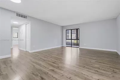 10769 W Clairmont Cir #102, Tamarac, FL 33321 - Photo 4