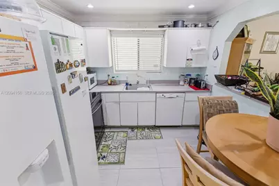 5504 NW 22nd St, Lauderhill, FL 33313 - Photo 8
