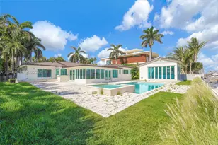 205 N Hibiscus Dr, Miami Beach, FL 33139 - Photo 8