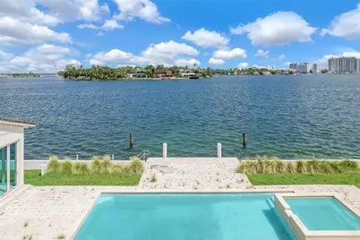 205 N Hibiscus Dr, Miami Beach, FL 33139 - Photo 4