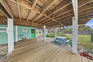 51 Vip Is, Grant-Valkaria, FL 32949 - Photo 24