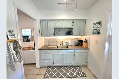 1220 NE 128th St, North Miami, FL 33161 - Photo 6