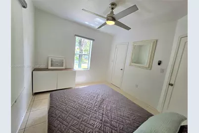 1220 NE 128th St, North Miami, FL 33161 - Photo 12