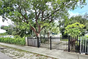 1220 NE 128th St, North Miami, FL 33161 - Photo 1