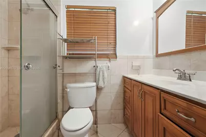 6924 NW 9th St, Margate, FL 33063 - Photo 12