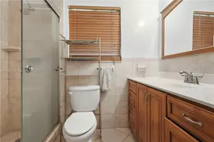 6924 NW 9th St, Margate, FL 33063 - Photo 12