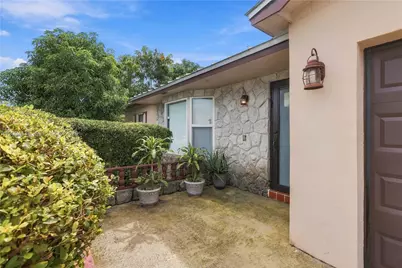 6924 NW 9th St, Margate, FL 33063 - Photo 4