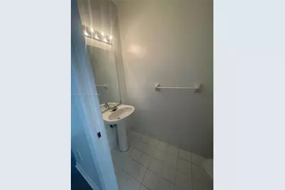 5600 NW 114th Pl #202, Doral, FL 33178 - Photo 6