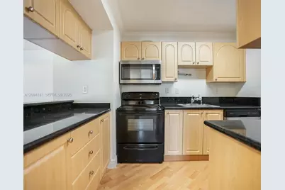 10765 SW 108th Ave #305, Miami, FL 33176 - Photo 6