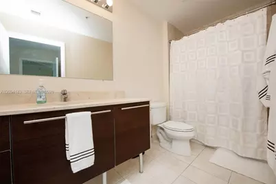 1900 N Bayshore Dr #4604, Miami, FL 33132 - Photo 24