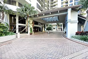 520 Brickell Key Dr, Miami, FL 33131 - Photo 2