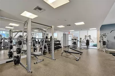 20281 E Country Club Dr #305, Aventura, FL 33180 - Photo 30