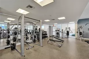 20281 E Country Club Dr, Aventura, FL 33180 - Photo 30