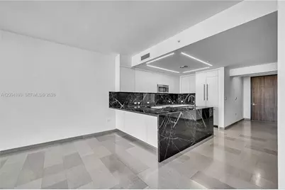 88 SW 7th St #806, Miami, FL 33130 - Photo 18