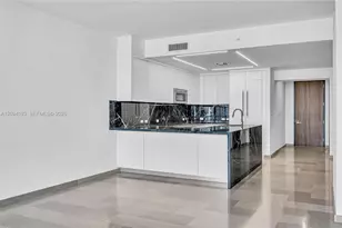 88 SW 7th St, Miami, FL 33130 - Photo 20