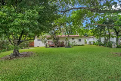 13205 NE 2nd Ave, North Miami, FL 33161 - Photo 26