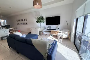 8015 NW 104th Ave, Doral, FL 33178 - Photo 14