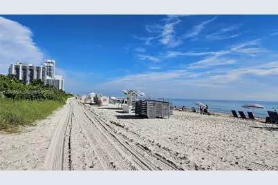6515 Collins Ave #1403, Miami Beach, FL 33141 - Photo 24