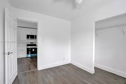 2910 NW 25th St, Fort Lauderdale, FL 33311 - Photo 14