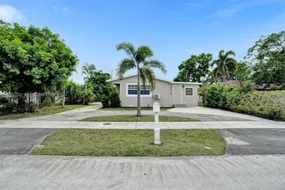 2910 NW 25th St, Fort Lauderdale, FL 33311 - Photo 2