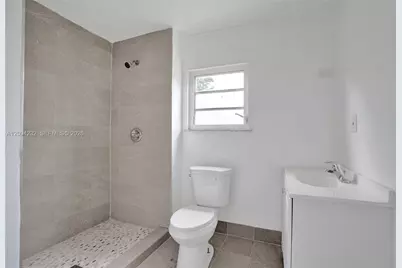 2910 NW 25th St, Fort Lauderdale, FL 33311 - Photo 28