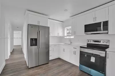 2910 NW 25th St, Fort Lauderdale, FL 33311 - Photo 4