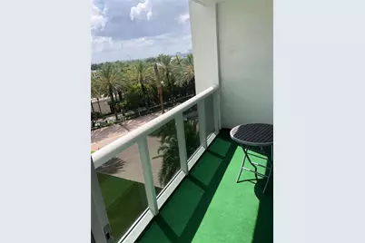 10275 Collins Ave #427, Bal Harbour, FL 33154 - Photo 2